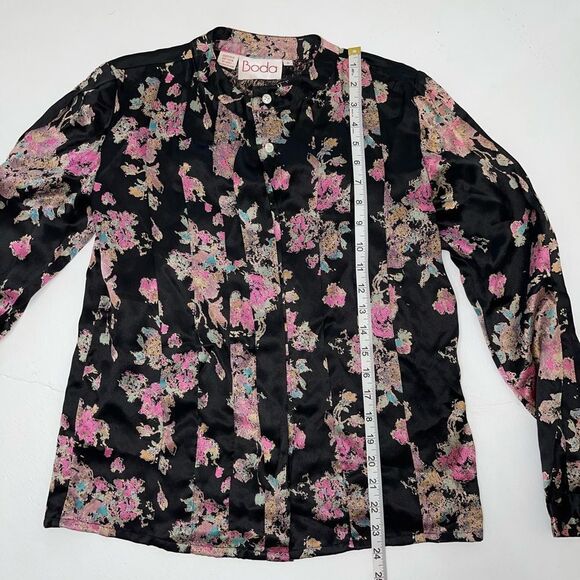 Vintage Black 100% silk pleated tailored floral button down blouse top medium 6 - Picture 9 of 12